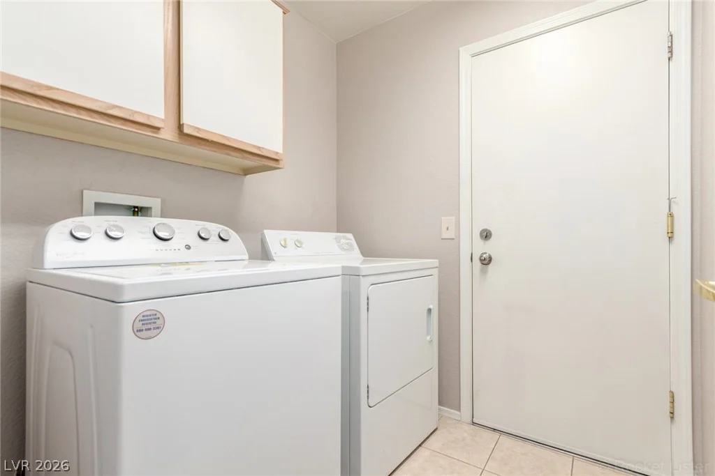 2712 Showcase, Las Vegas, NV 89134