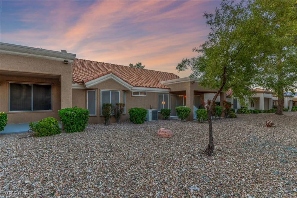 2712 Showcase, Las Vegas, NV 89134