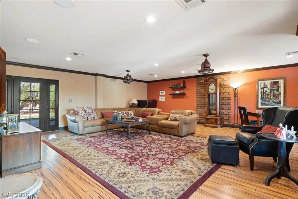 6500 Bullring, Las Vegas, NV 89130