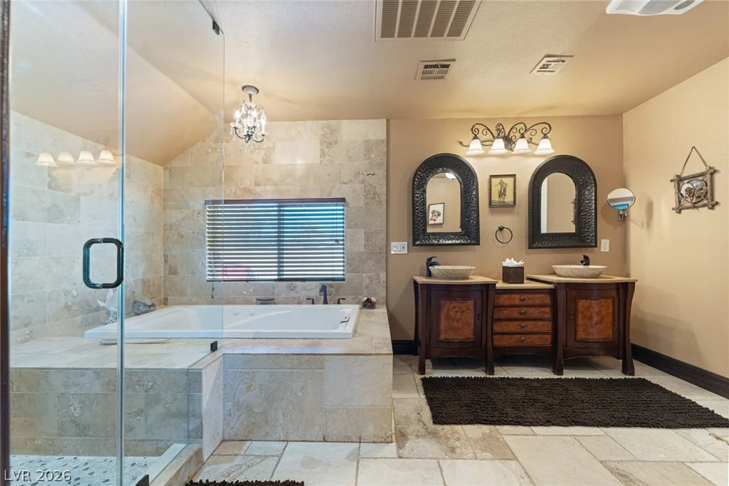6500 Bullring, Las Vegas, NV 89130