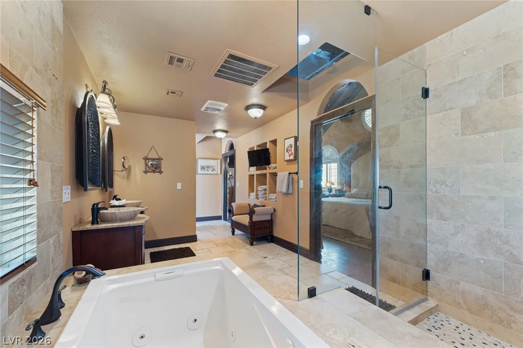 6500 Bullring, Las Vegas, NV 89130