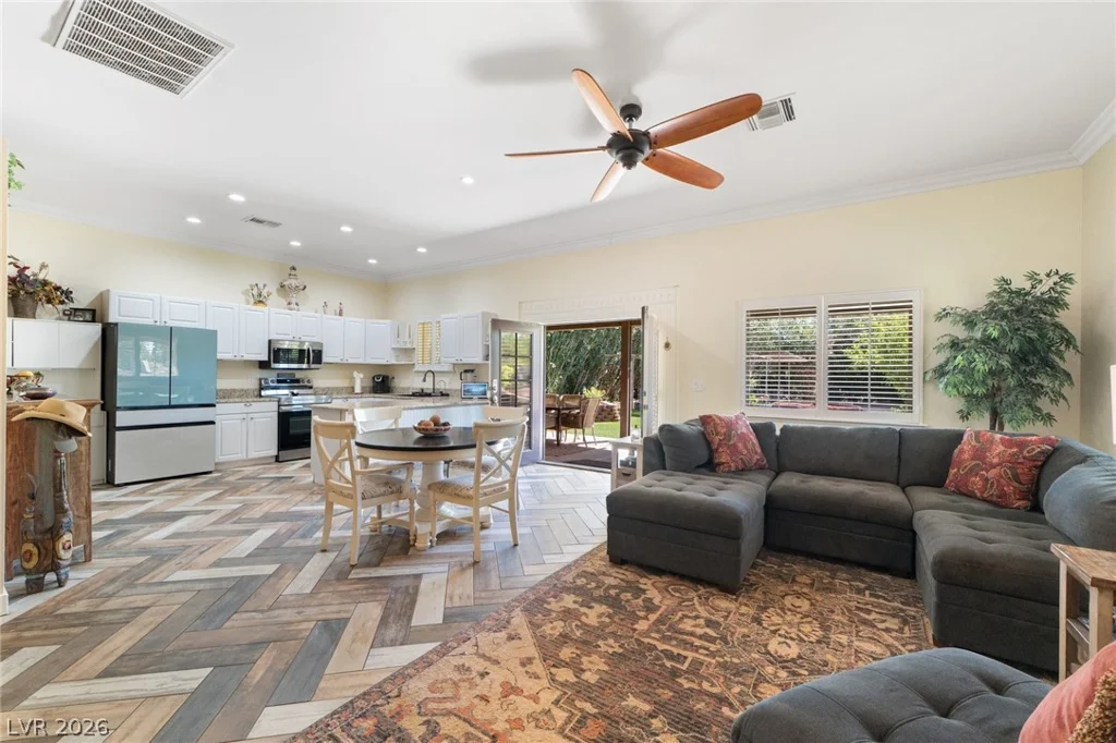 6500 Bullring, Las Vegas, NV 89130
