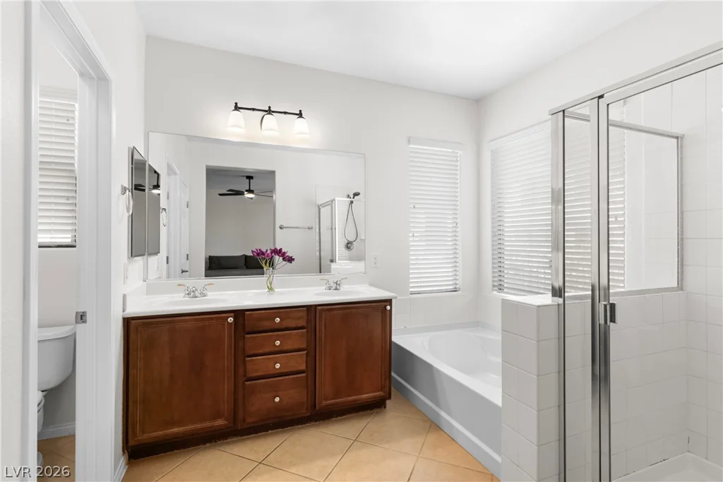 11900 Calle De Sol, Las Vegas, NV 89138