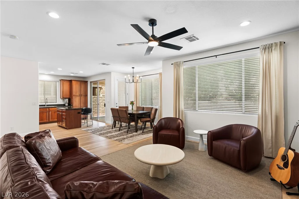 11900 Calle De Sol, Las Vegas, NV 89138
