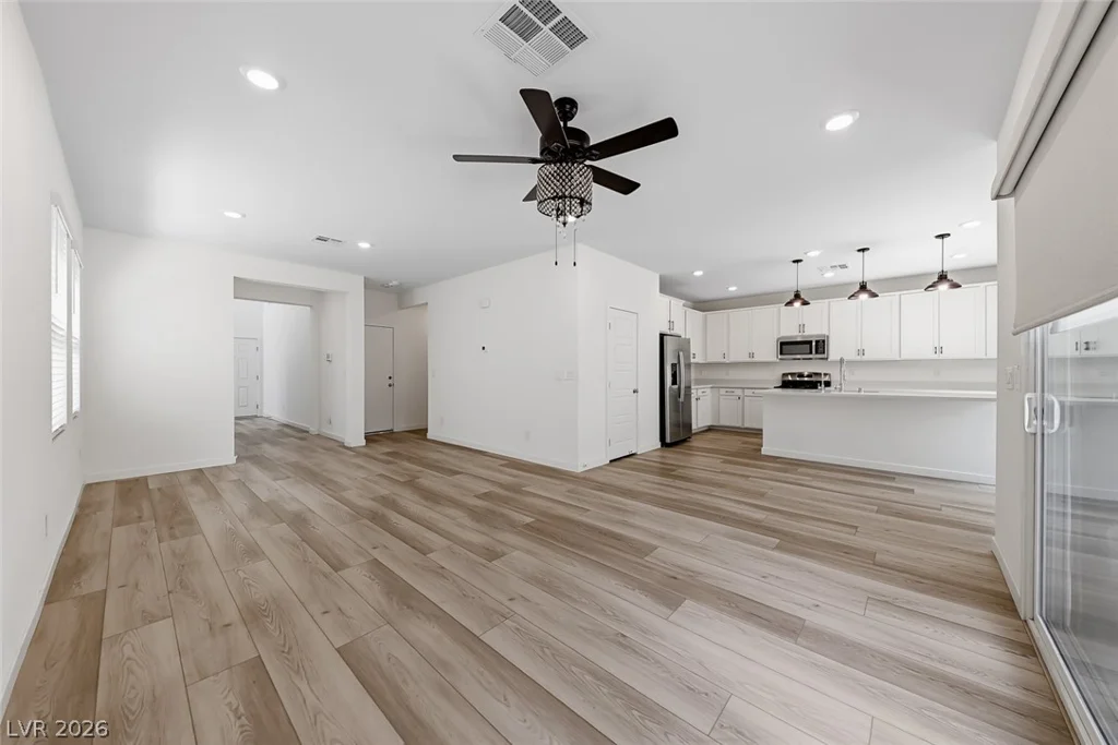 8335 Meridian Ridge, Las Vegas, NV 89147