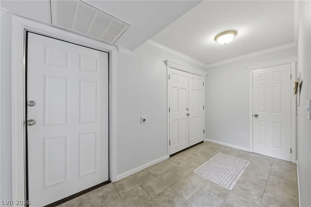 3933 Edgemoor, Las Vegas, NV 89121