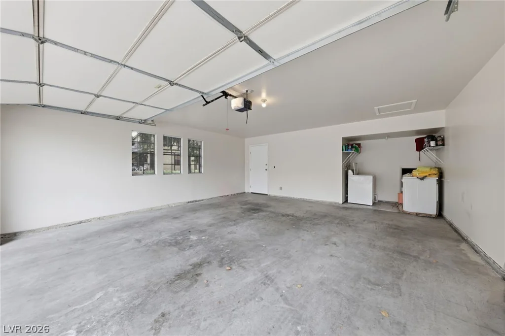 3933 Edgemoor, Las Vegas, NV 89121
