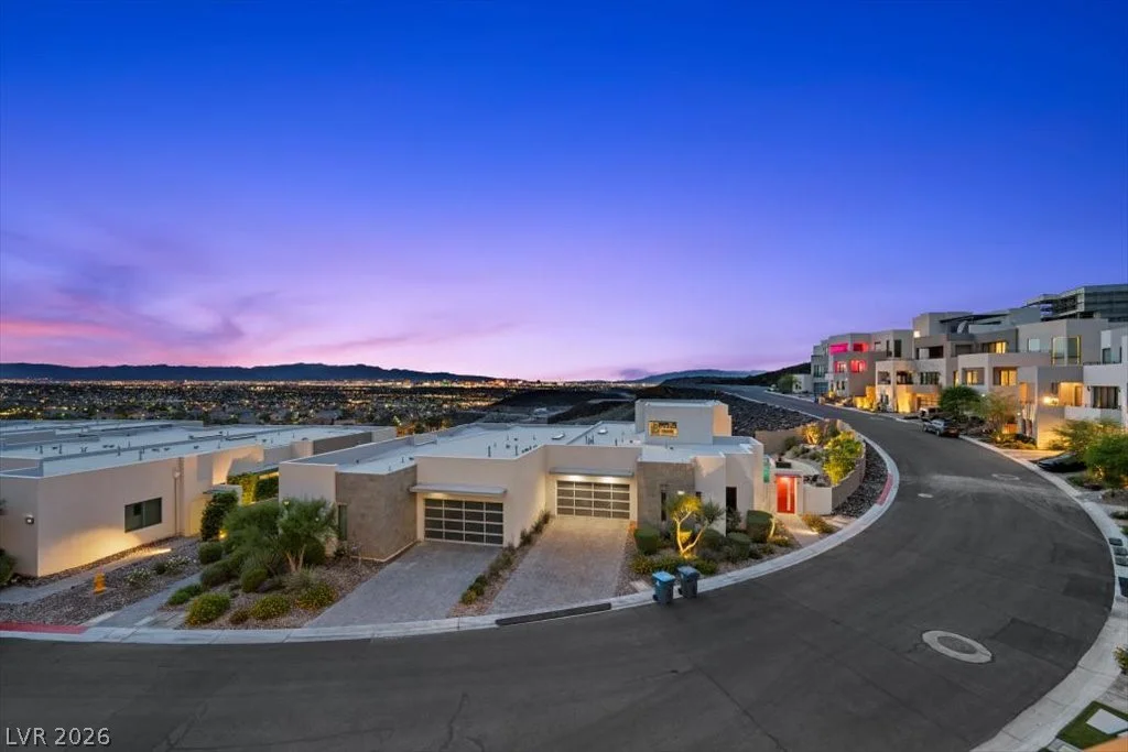 386 Solitude Peak, Henderson, NV 89012