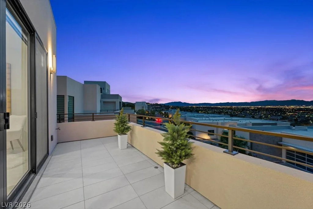 386 Solitude Peak, Henderson, NV 89012