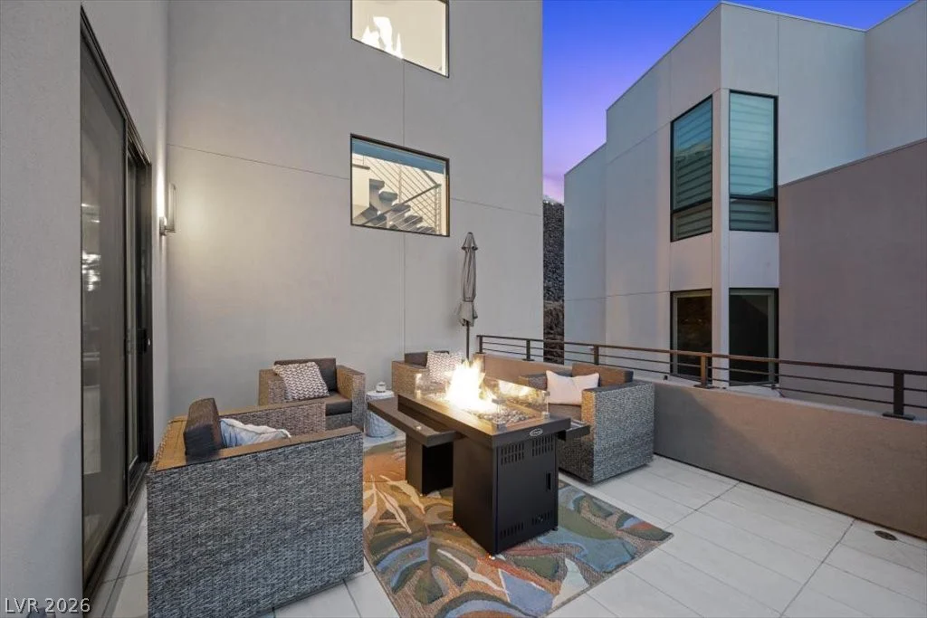 386 Solitude Peak, Henderson, NV 89012