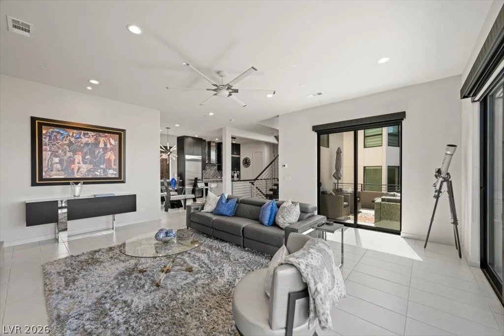 386 Solitude Peak, Henderson, NV 89012
