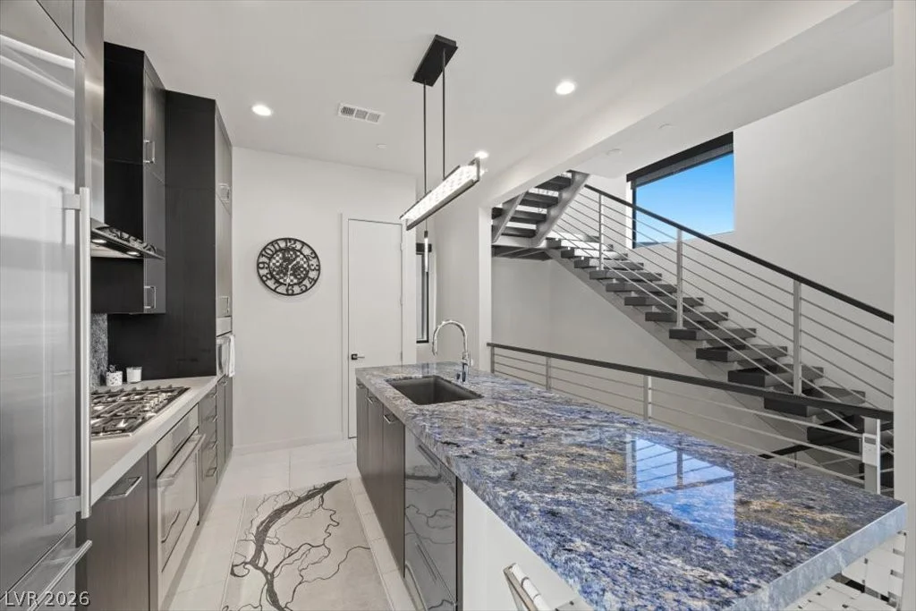 386 Solitude Peak, Henderson, NV 89012