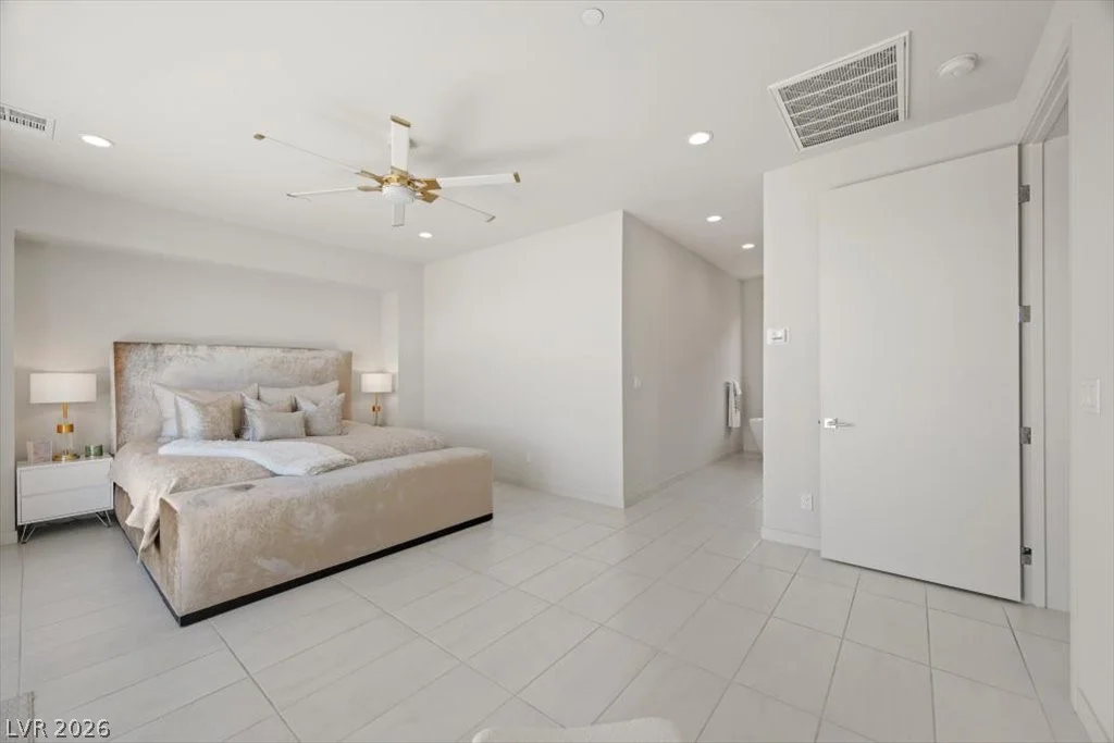 386 Solitude Peak, Henderson, NV 89012