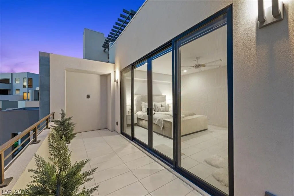 386 Solitude Peak, Henderson, NV 89012