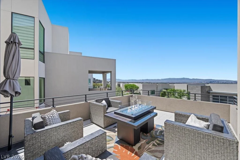 386 Solitude Peak, Henderson, NV 89012