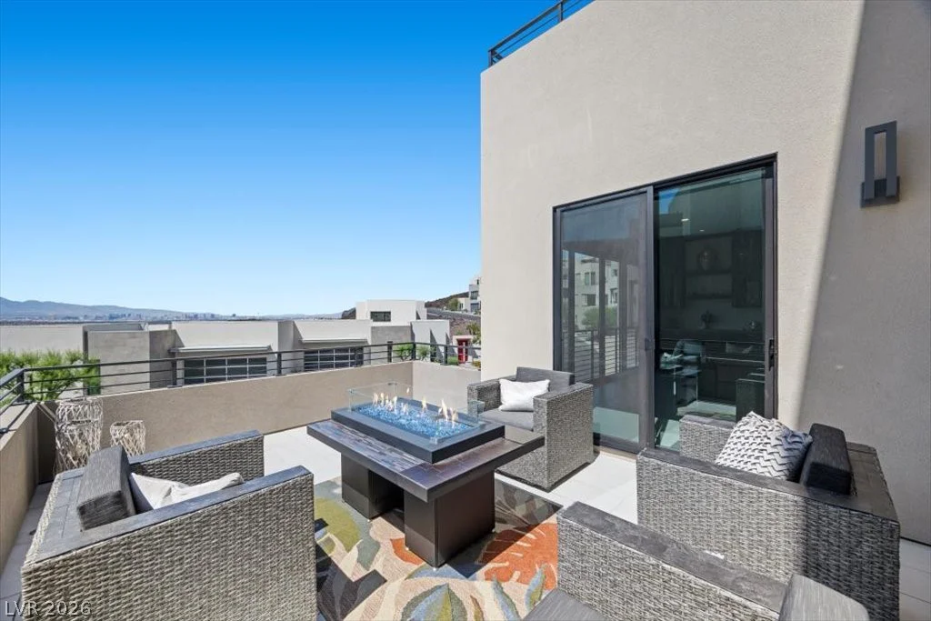 386 Solitude Peak, Henderson, NV 89012