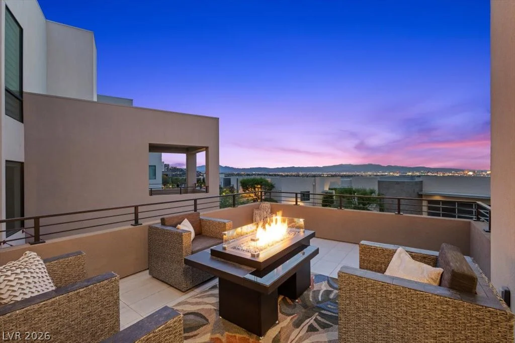 386 Solitude Peak, Henderson, NV 89012