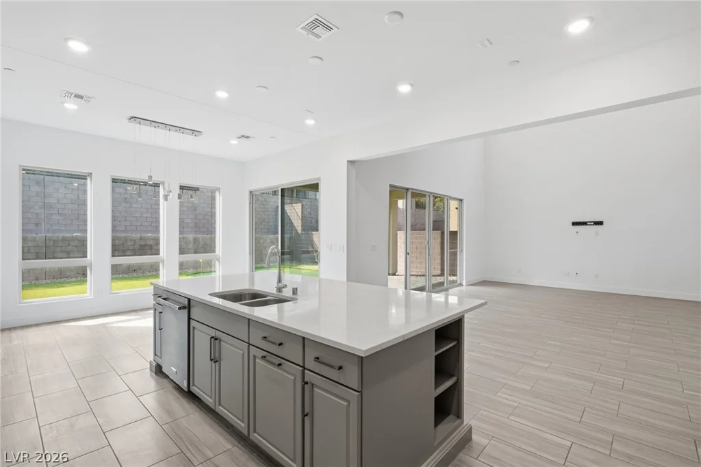 195 Cactus Sunrise, Las Vegas, NV 89138