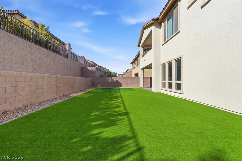 195 Cactus Sunrise, Las Vegas, NV 89138
