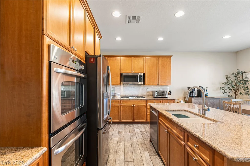 8213 Dragonfly Bush, North Las Vegas, NV 89085