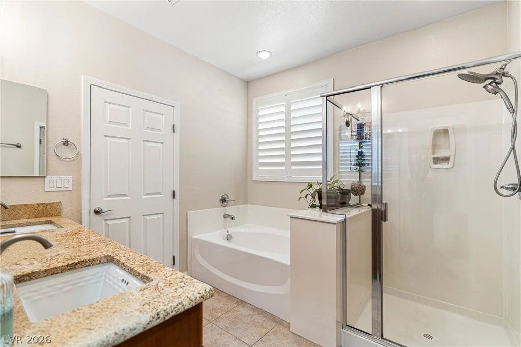 8213 Dragonfly Bush, North Las Vegas, NV 89085