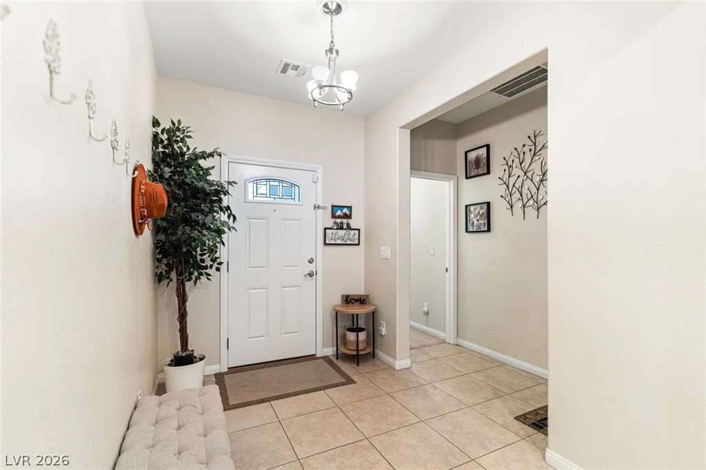 8213 Dragonfly Bush, North Las Vegas, NV 89085