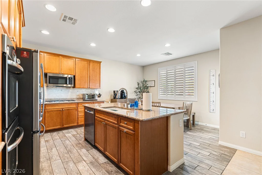 8213 Dragonfly Bush, North Las Vegas, NV 89085