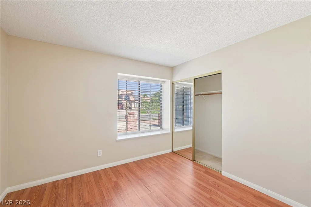 3305 Palmdesert, Las Vegas, NV 89120