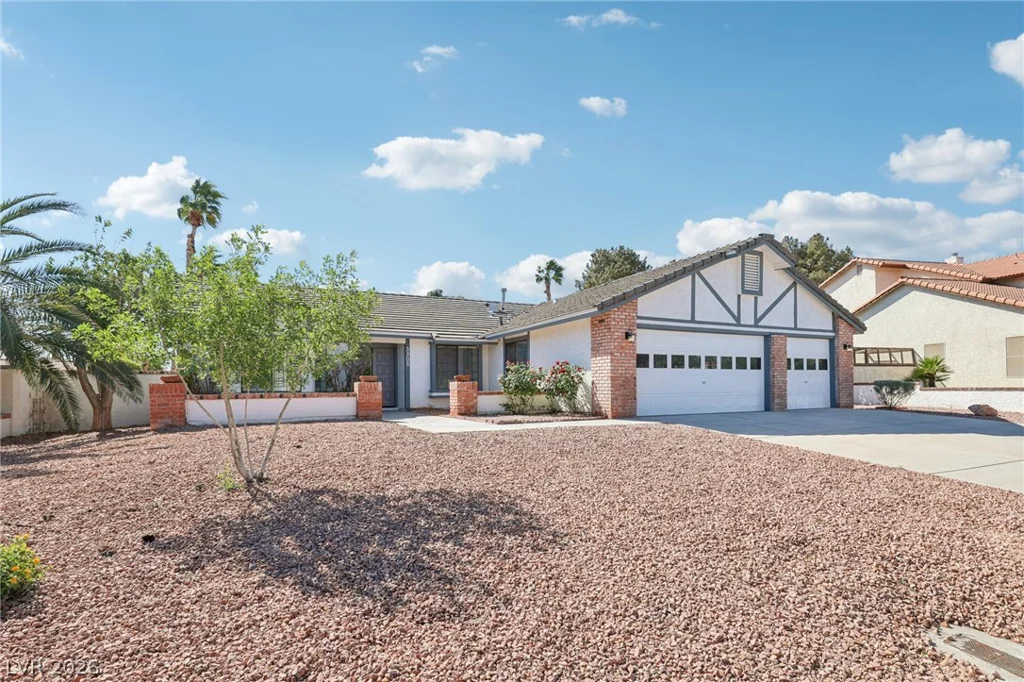 3305 Palmdesert, Las Vegas, NV 89120