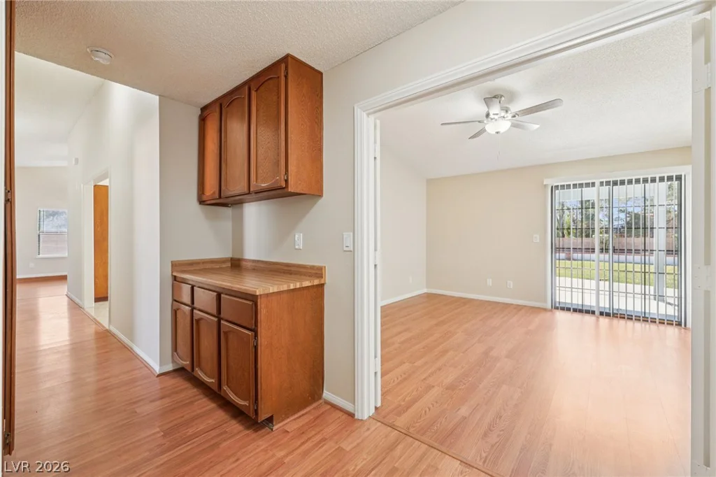 3305 Palmdesert, Las Vegas, NV 89120