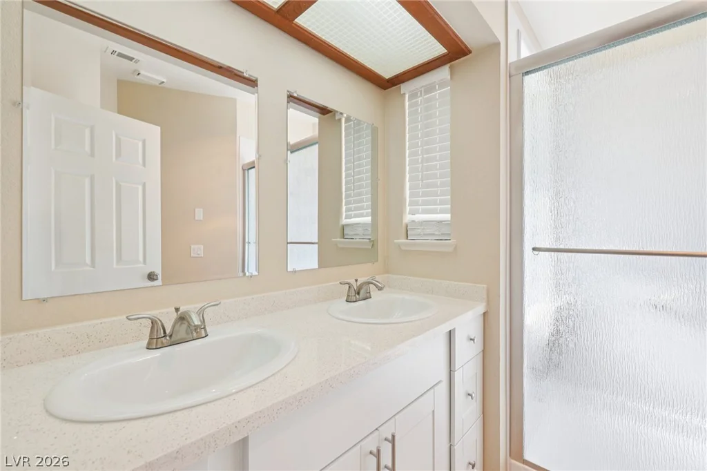 3305 Palmdesert, Las Vegas, NV 89120