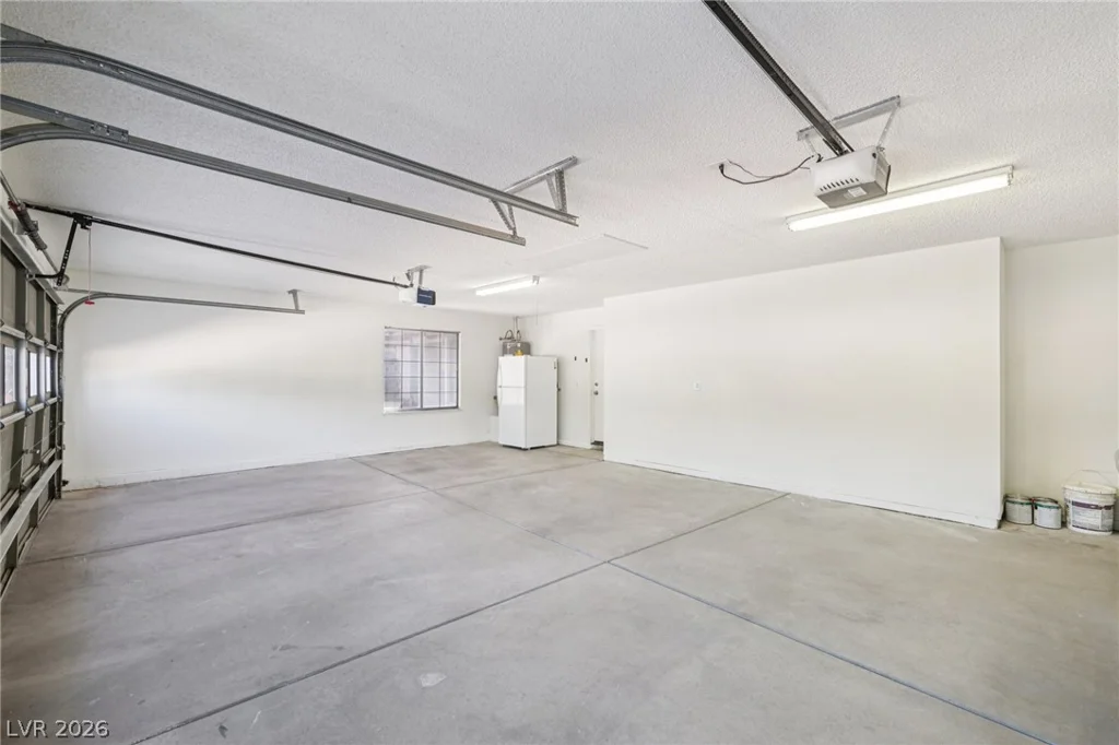 3305 Palmdesert, Las Vegas, NV 89120