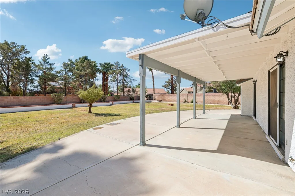 3305 Palmdesert, Las Vegas, NV 89120