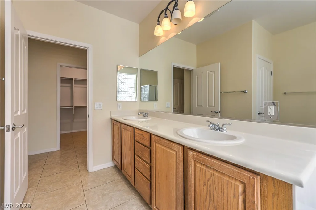 2276 Saxtons River, Henderson, NV 89044