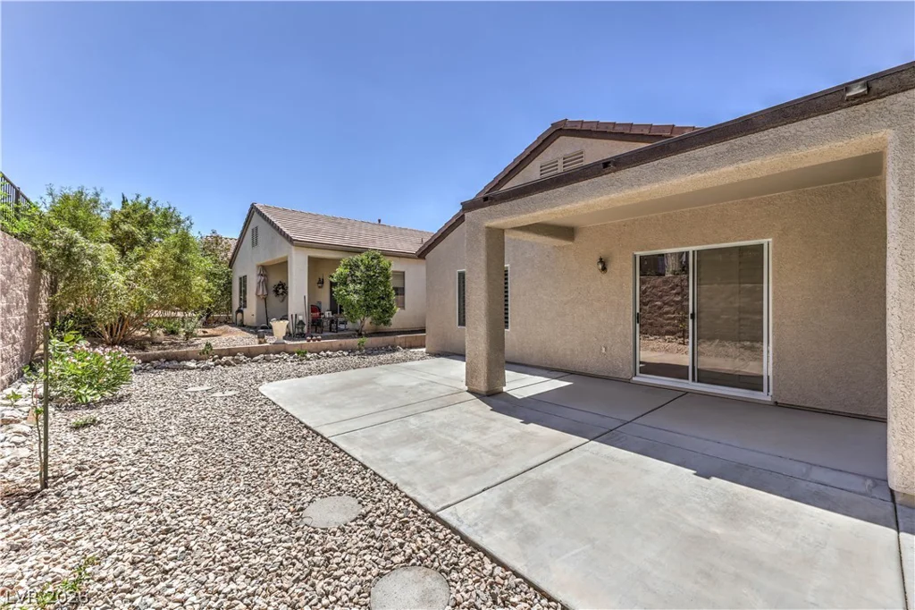 2766 Meadow Park, Henderson, NV 89052