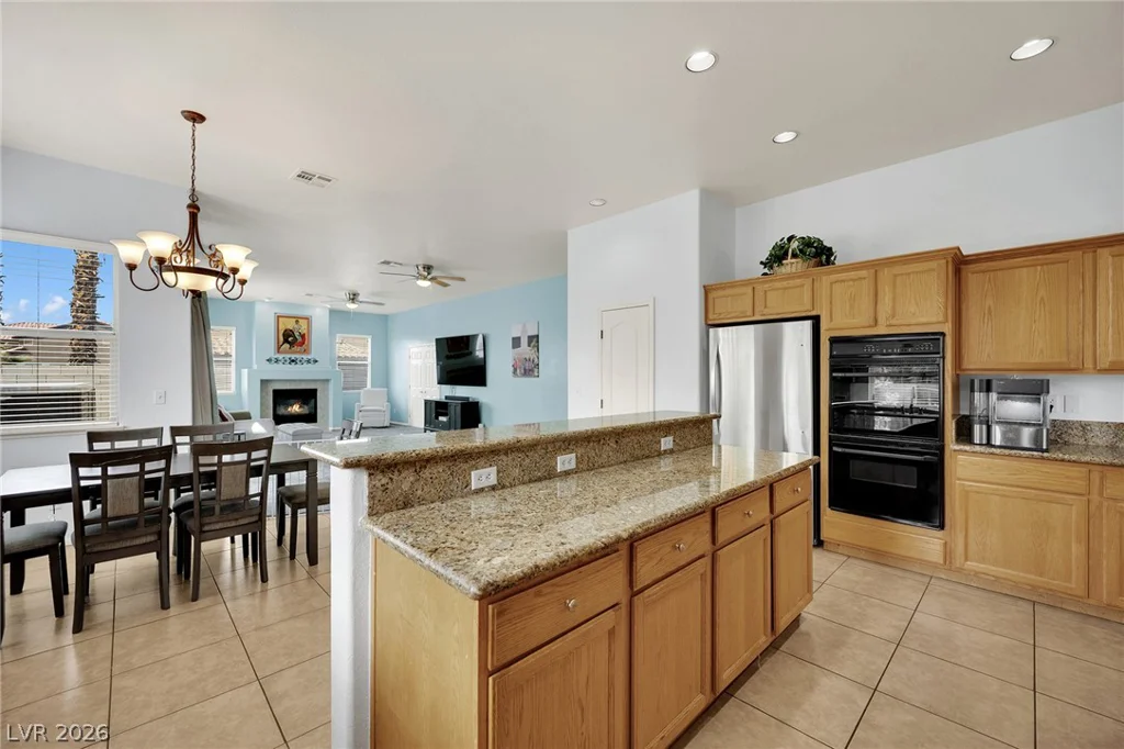 1437 Blazing Sand, Las Vegas, NV 89110