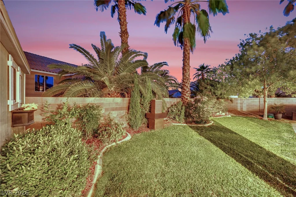 1437 Blazing Sand, Las Vegas, NV 89110