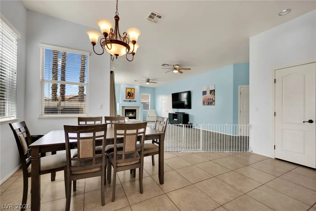 1437 Blazing Sand, Las Vegas, NV 89110