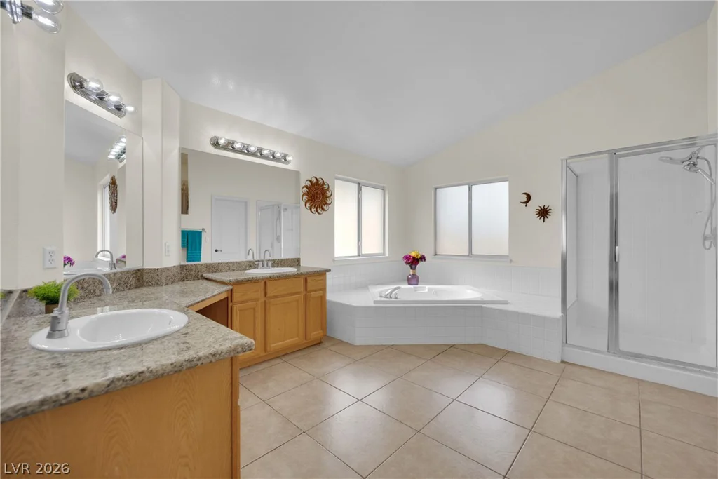 1437 Blazing Sand, Las Vegas, NV 89110