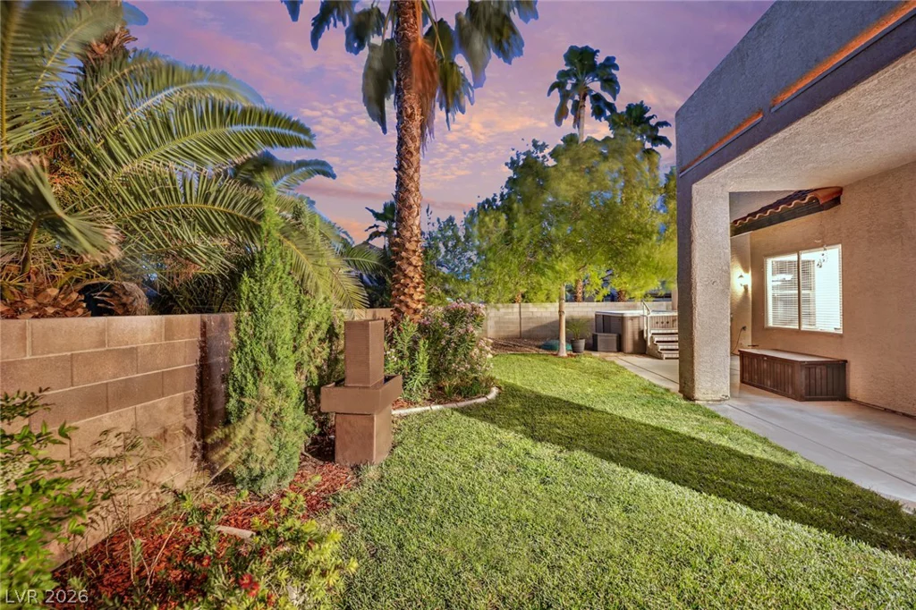 1437 Blazing Sand, Las Vegas, NV 89110