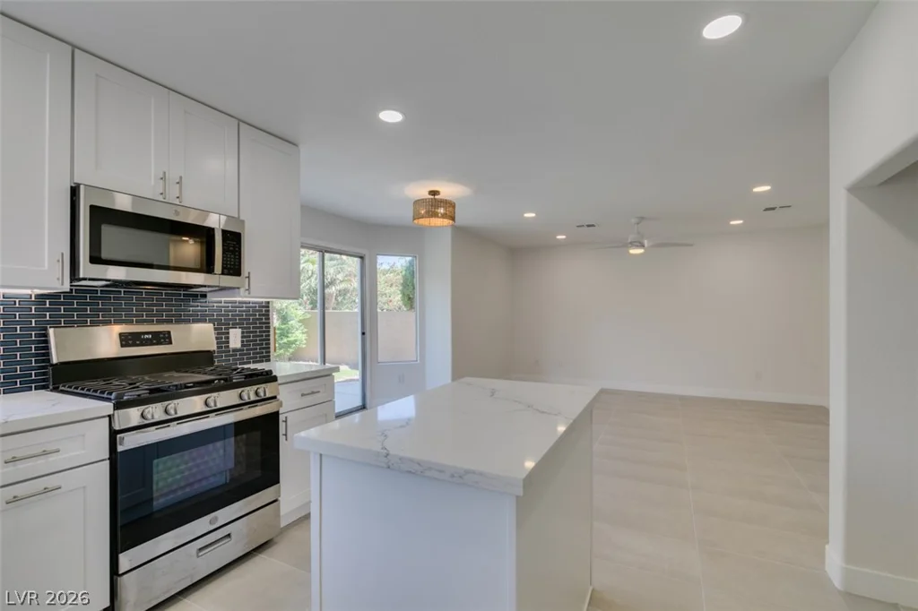 8324 Hollow Wharf, Las Vegas, NV 89128