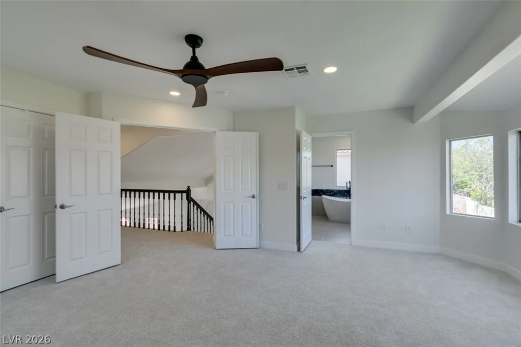 8324 Hollow Wharf, Las Vegas, NV 89128
