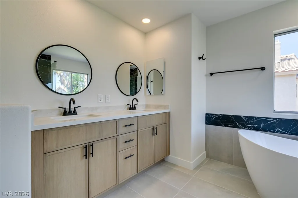 8324 Hollow Wharf, Las Vegas, NV 89128