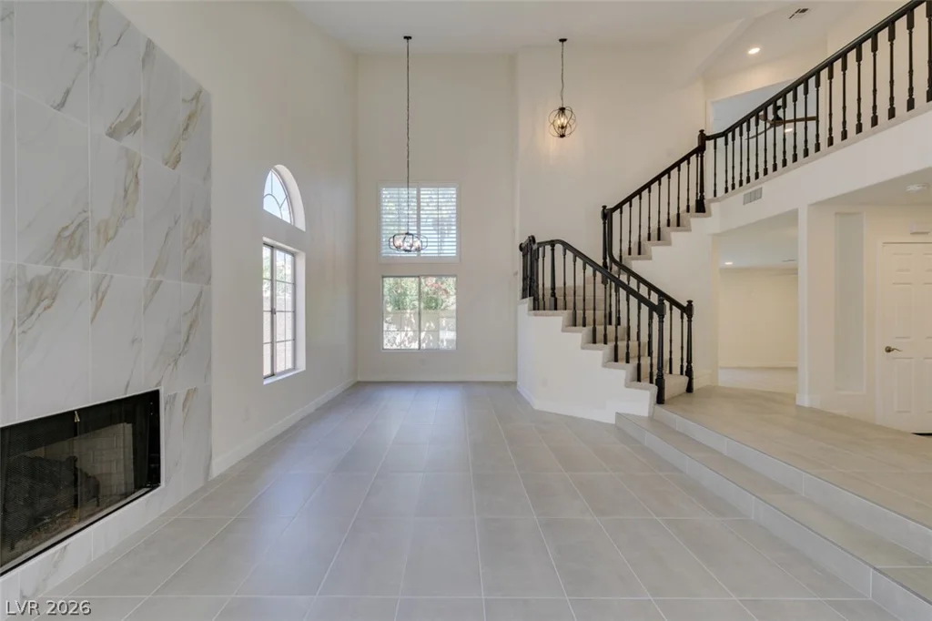 8324 Hollow Wharf, Las Vegas, NV 89128