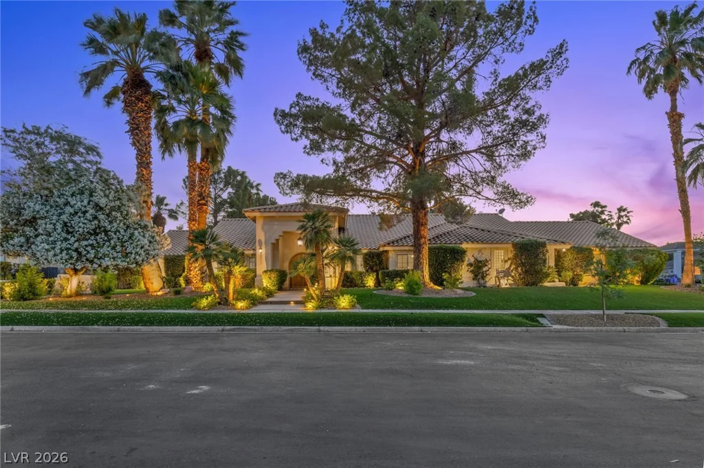 2222 Versailles, Henderson, NV 89074