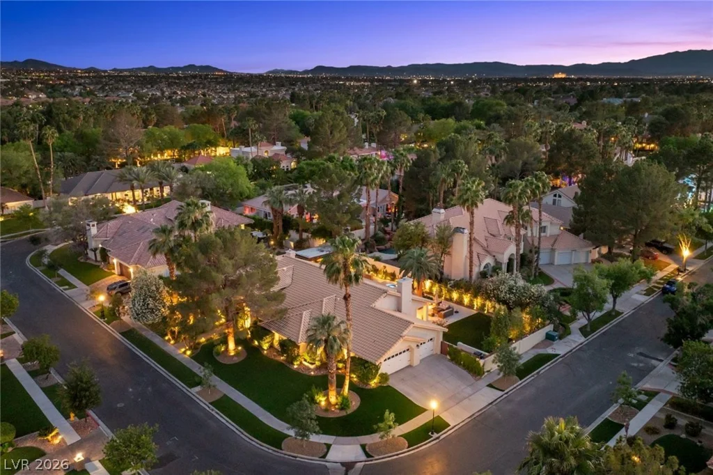 2222 Versailles, Henderson, NV 89074