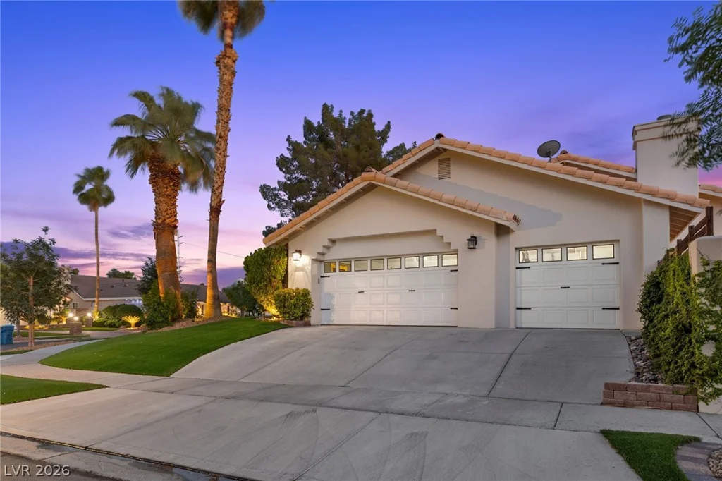 2222 Versailles, Henderson, NV 89074
