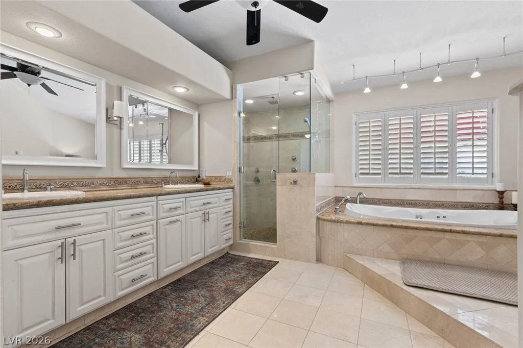 2222 Versailles, Henderson, NV 89074