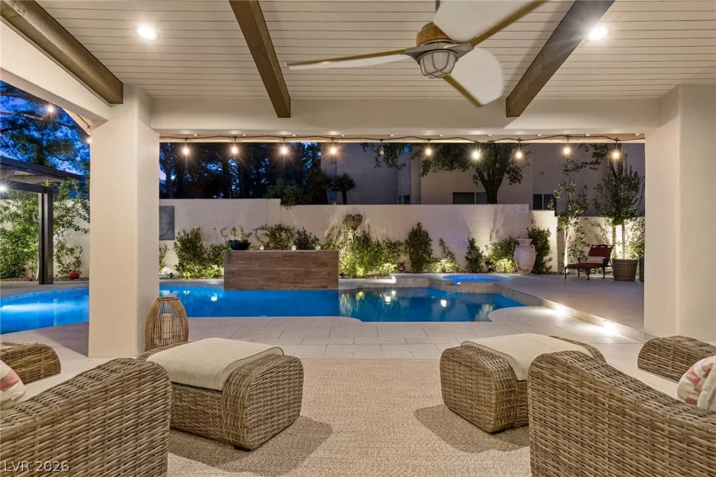 2222 Versailles, Henderson, NV 89074