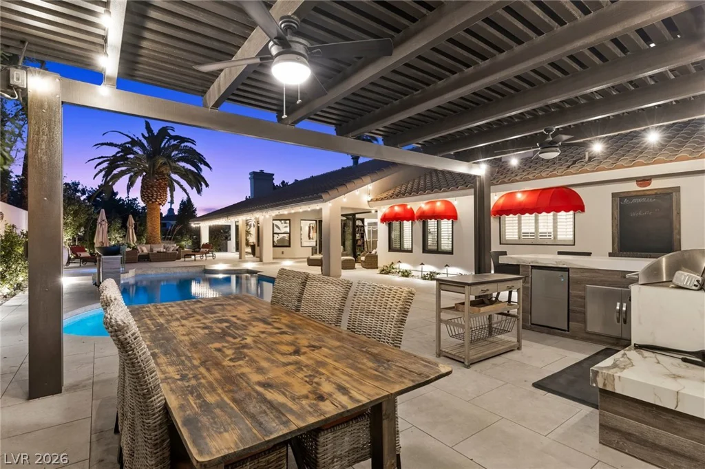 2222 Versailles, Henderson, NV 89074